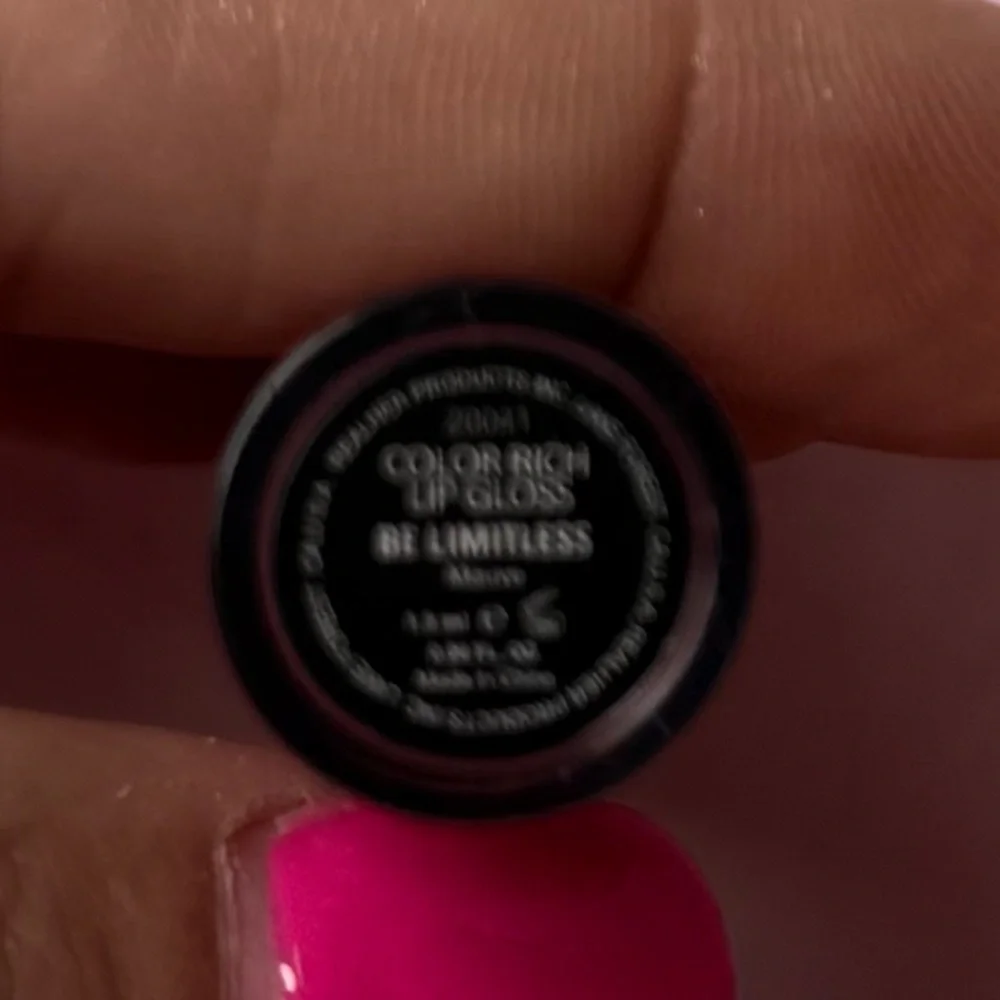 RealHer add vibrant